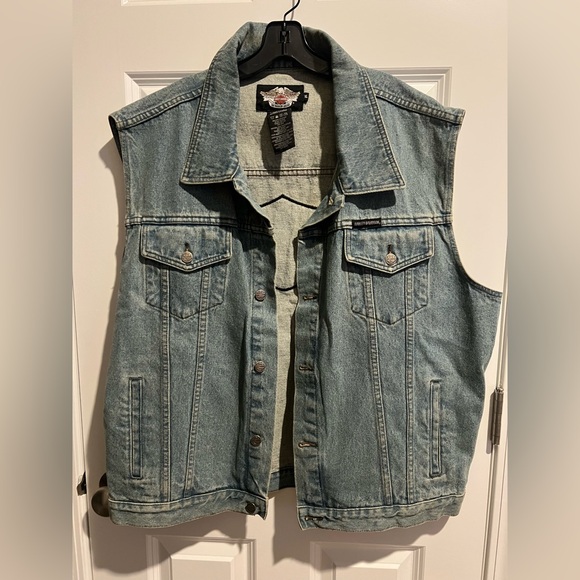 Harley Davidson Denim Vest with Button Closure - Picture 2 of 5